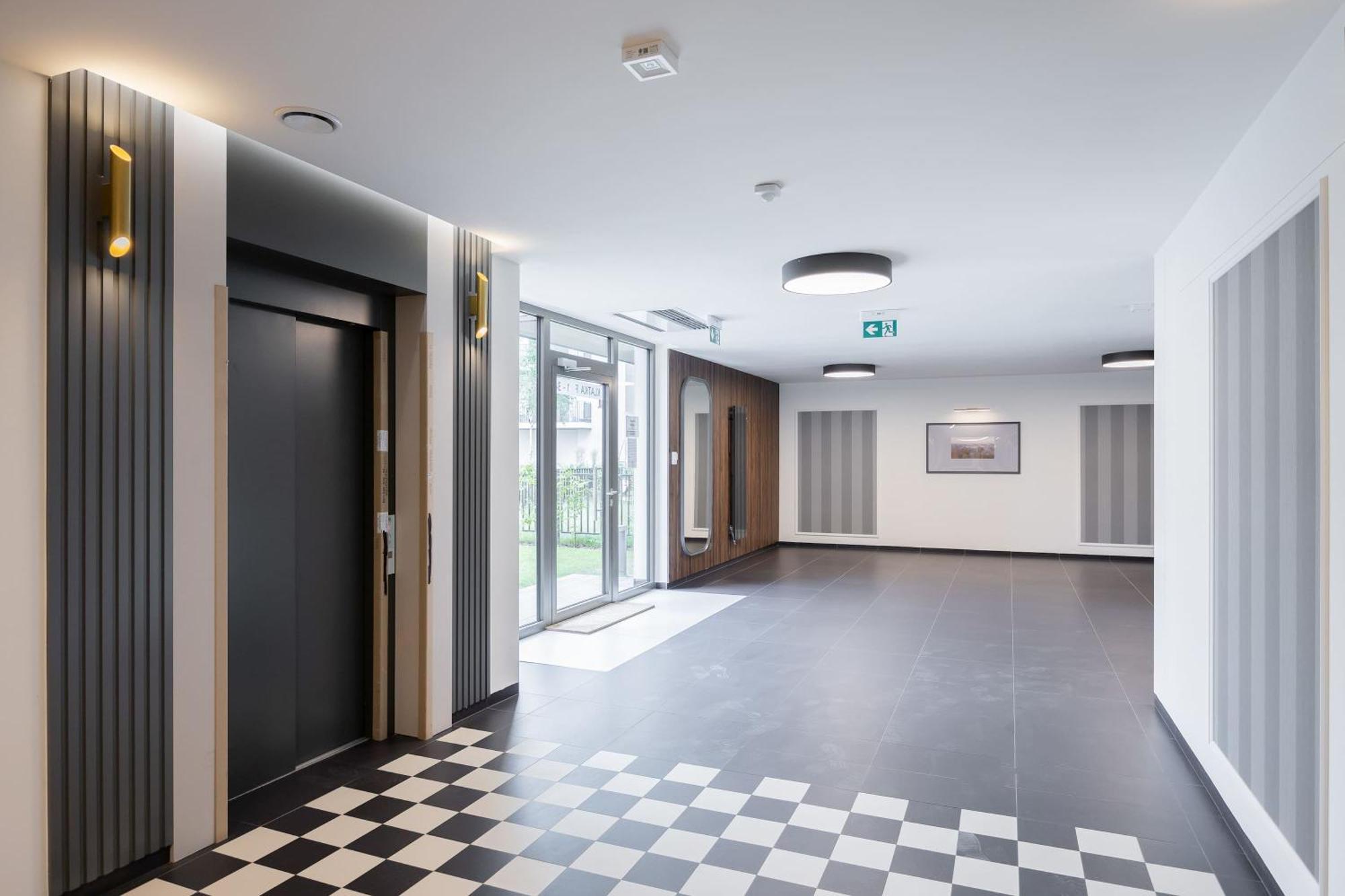 Apartment Sarmacka Wilanow With Parking, Sauna & Gym By Noclegi Renters Warschau Buitenkant foto