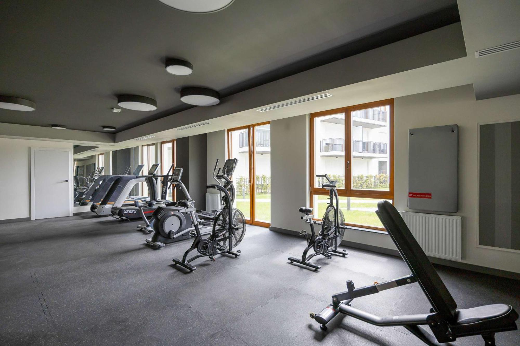Apartment Sarmacka Wilanow With Parking, Sauna & Gym By Noclegi Renters Warschau Buitenkant foto