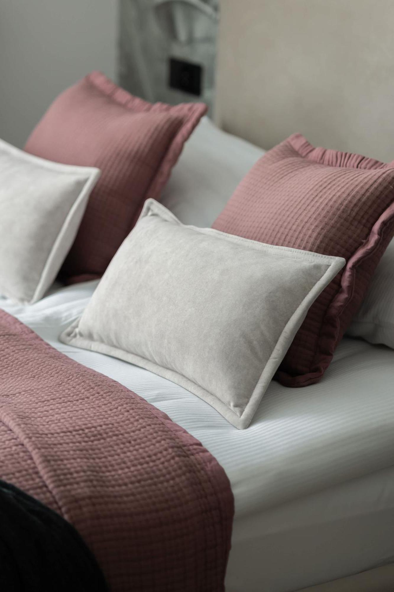 Apartment Sarmacka Wilanow With Parking, Sauna & Gym By Noclegi Renters Warschau Buitenkant foto